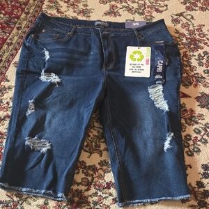Eighty Eight Premium Blue Capri Jeans